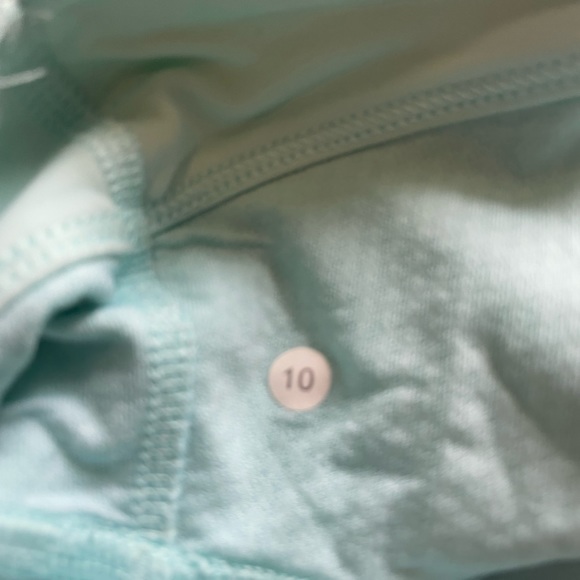 Lululemon Women’s Run Chase Me Tank Aquamarine - Picture 12 of 14